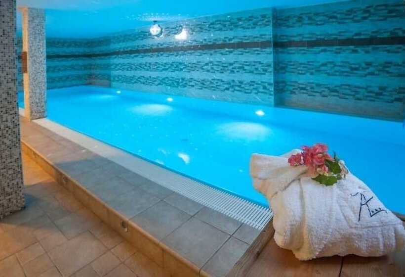 هتل Albergo Punta Zerbion