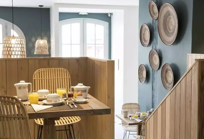 Hotel Auberge De La Commanderie