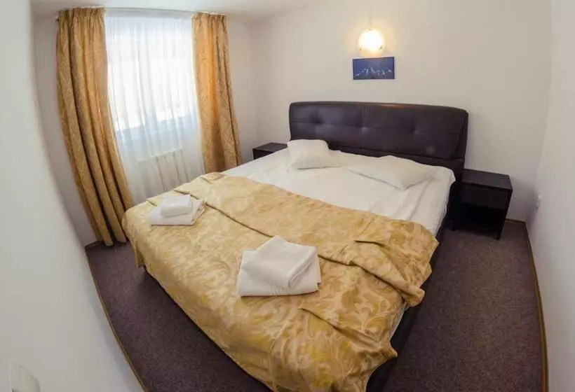 호텔 Cabana Trei Brazi