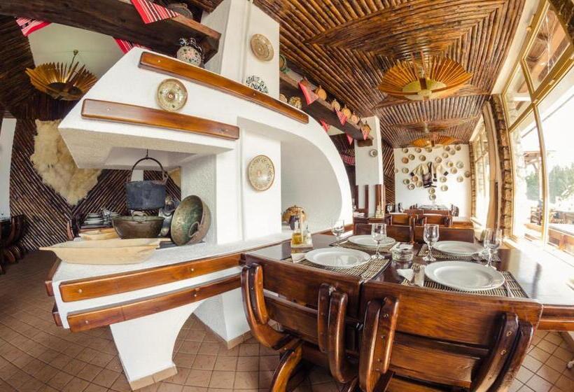 هتل Cabana Trei Brazi