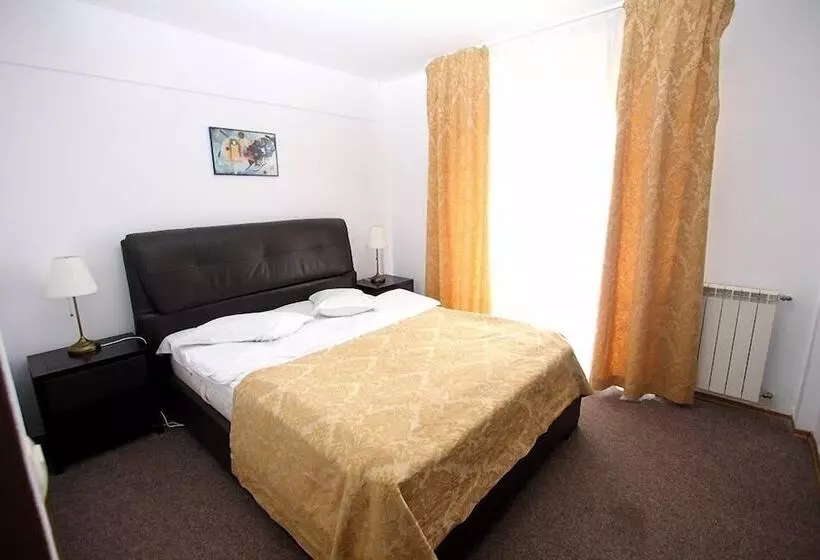 호텔 Cabana Trei Brazi