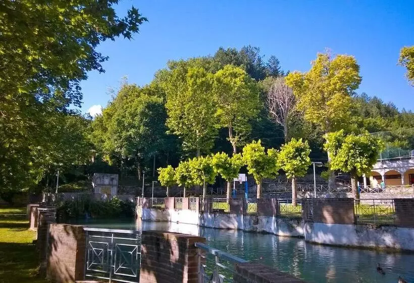 בית מלון כפרי Fonte Angelica