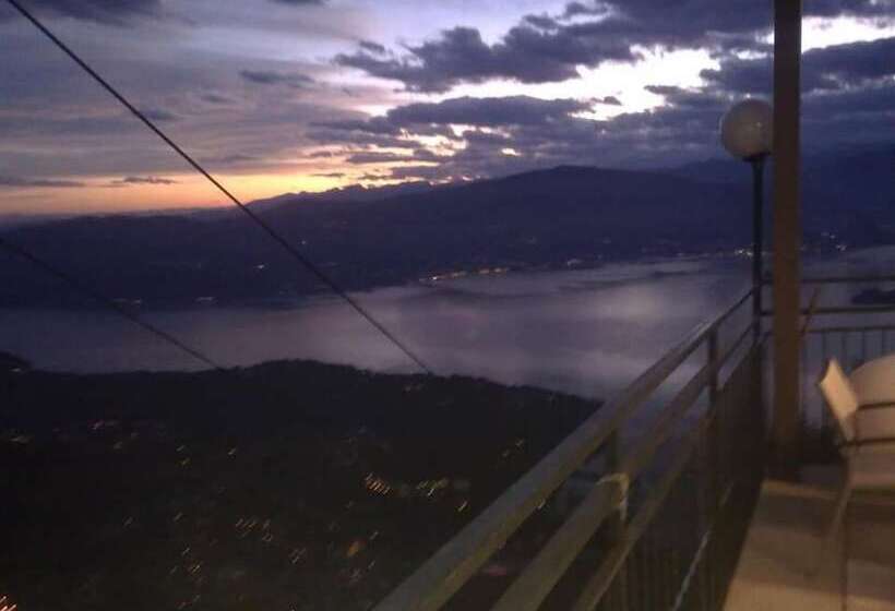 בית מלון כפרי Funivie Del Lago Maggiore