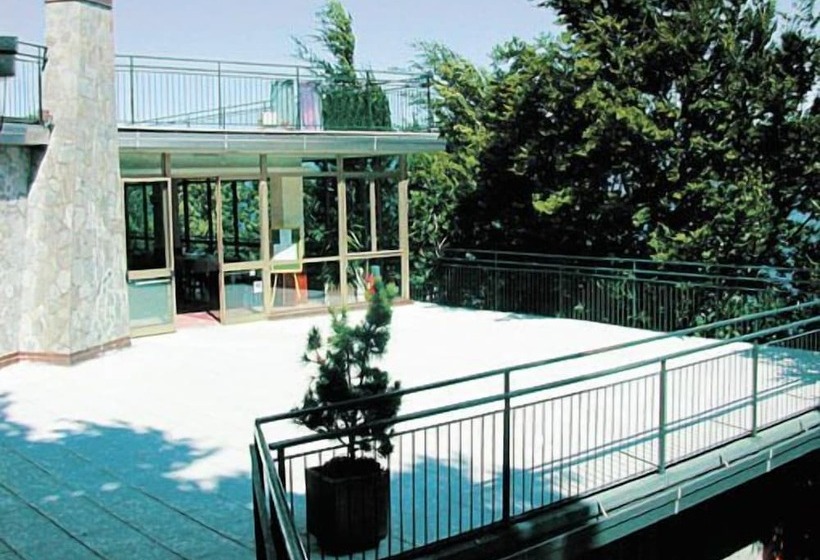 בית מלון כפרי Funivie Del Lago Maggiore