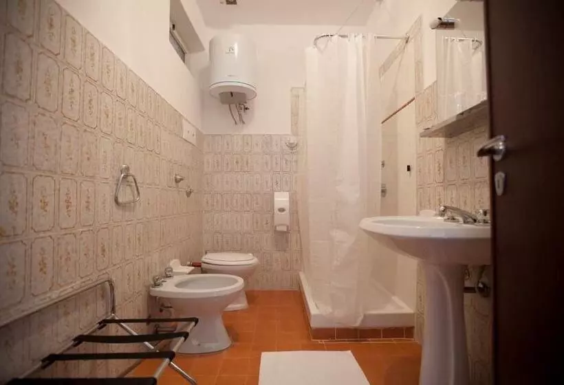 酒店 Funivie Del Lago Maggiore