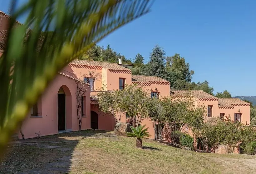 Hotel Genna E Masoni