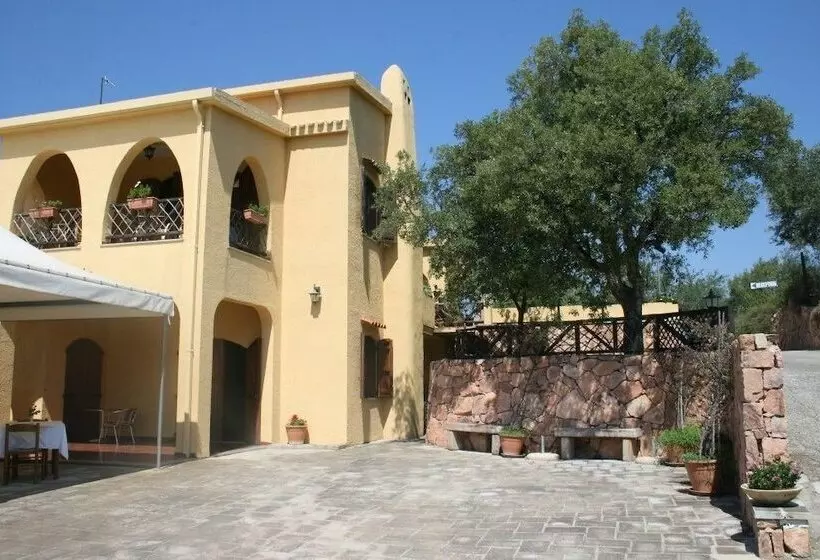 Hotel Genna E Masoni