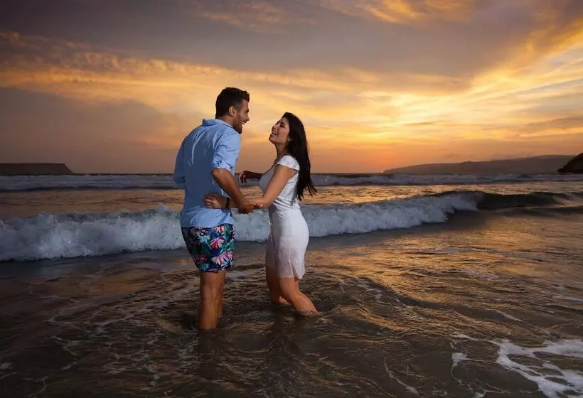 ホテル Gran Palma Paracas