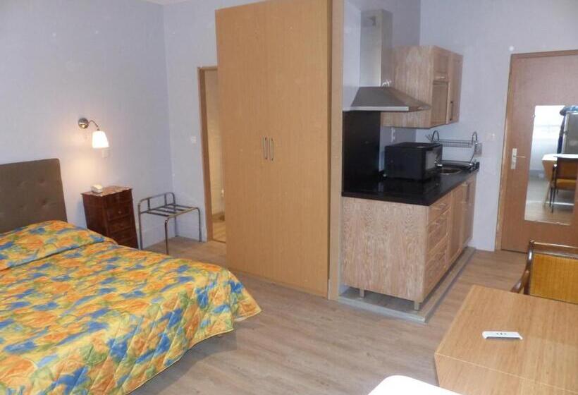 ホテル Hôtel Des Thermes