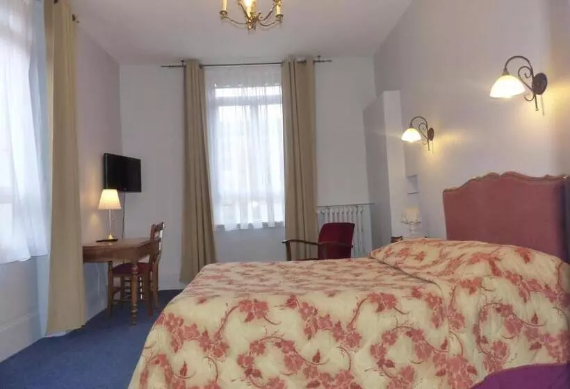 Отель Hôtel Des Thermes