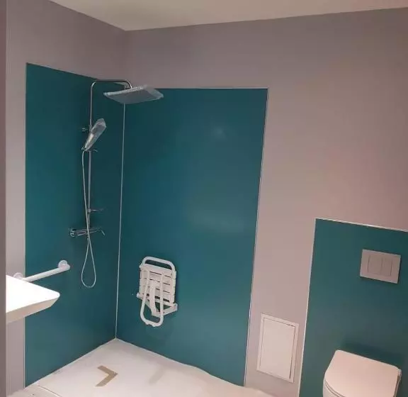 Отель Hôtel Des Thermes