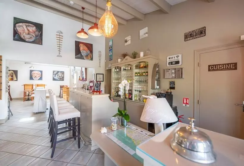 호텔 Hôtel Le Peu Breton