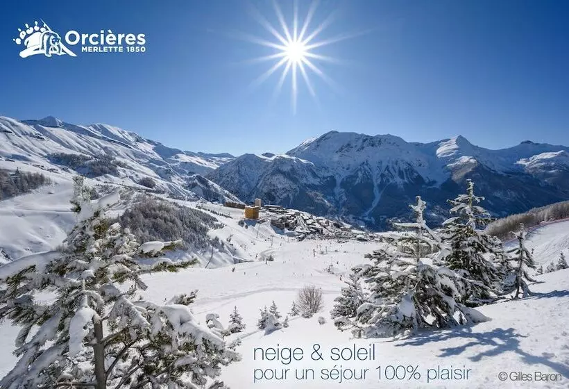 هتل S Les Catrems & Le Montagnou