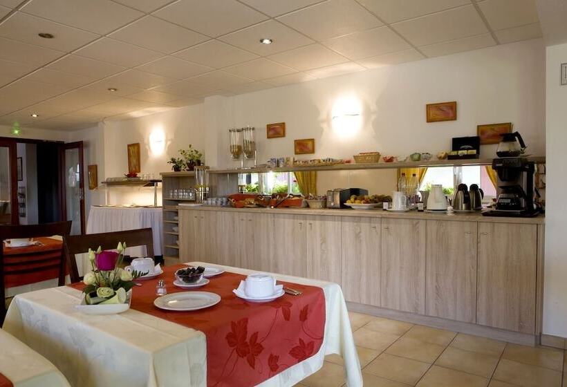 Отель Hôtel Restaurant Au Lion D Or