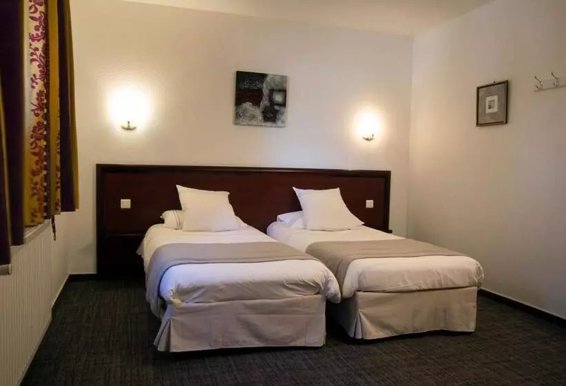 فندق Hôtel Restaurant Au Lion D Or