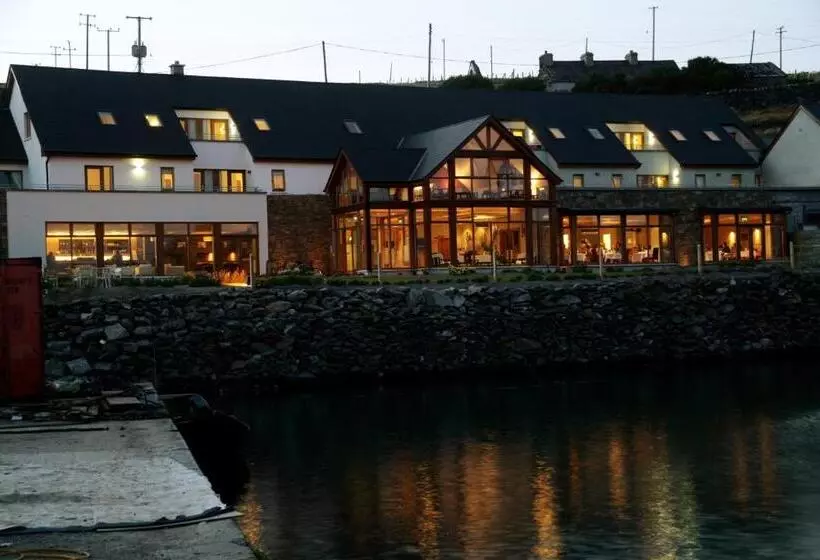 ホテル Inishbofin House