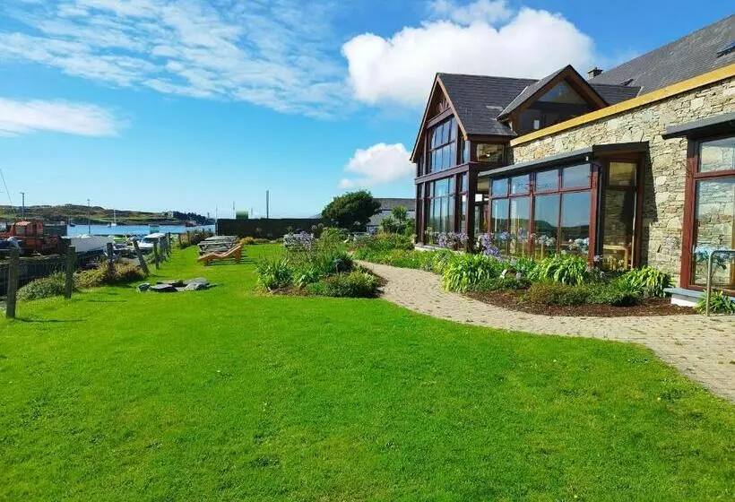 ホテル Inishbofin House