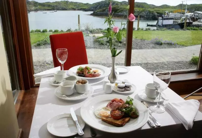 ホテル Inishbofin House