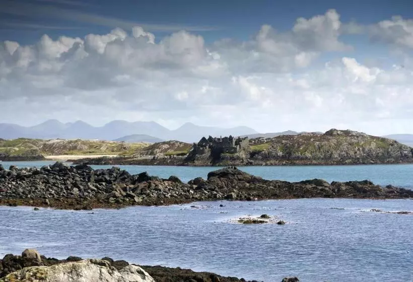 ホテル Inishbofin House