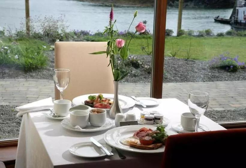 ホテル Inishbofin House