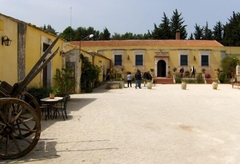 Отель Masseria Case Damma