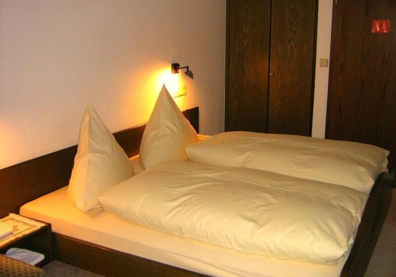 Отель Restaurant Bären