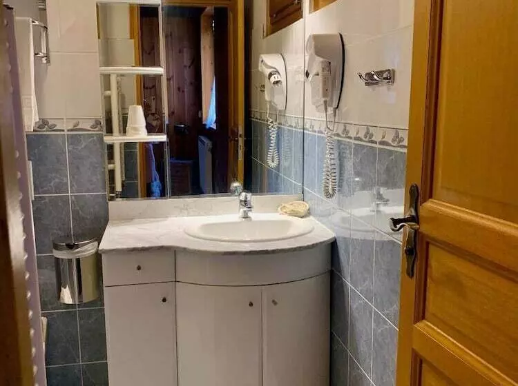 هتل S Les Catrems & Le Montagnou