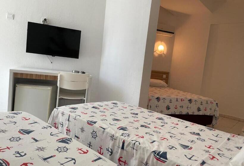 בית מלון כפרי Status