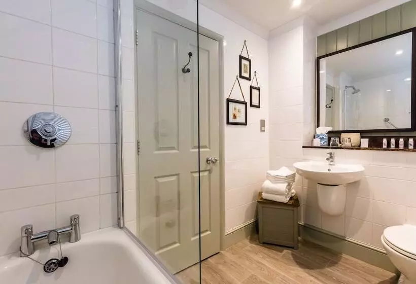 בית מלון כפרי The Brewers Inn