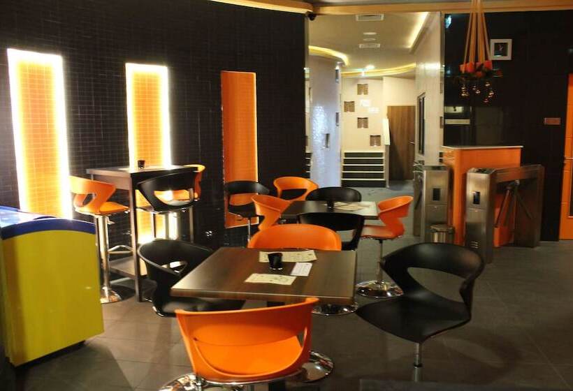 Отель Wellamarin