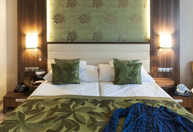 Отель Wellamarin