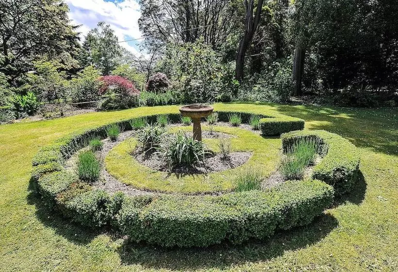 Moulton Park Homestead