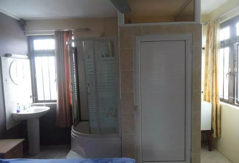 پانسیون Tyvabro Guesthouse