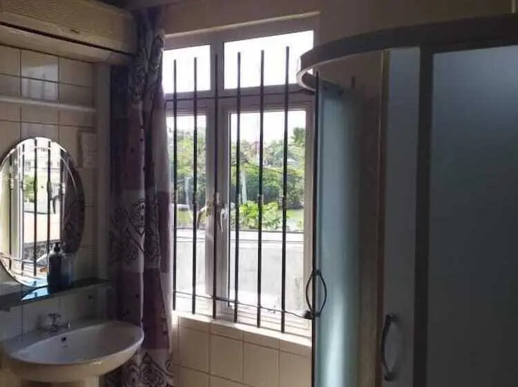 پانسیون Tyvabro Guesthouse