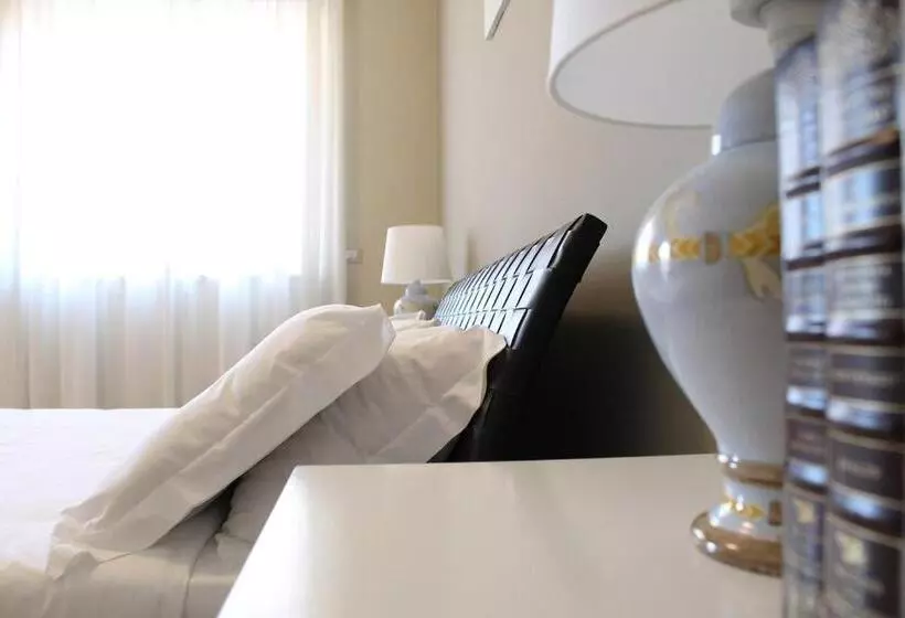 Резиденция Colonna Rooms & Apartment