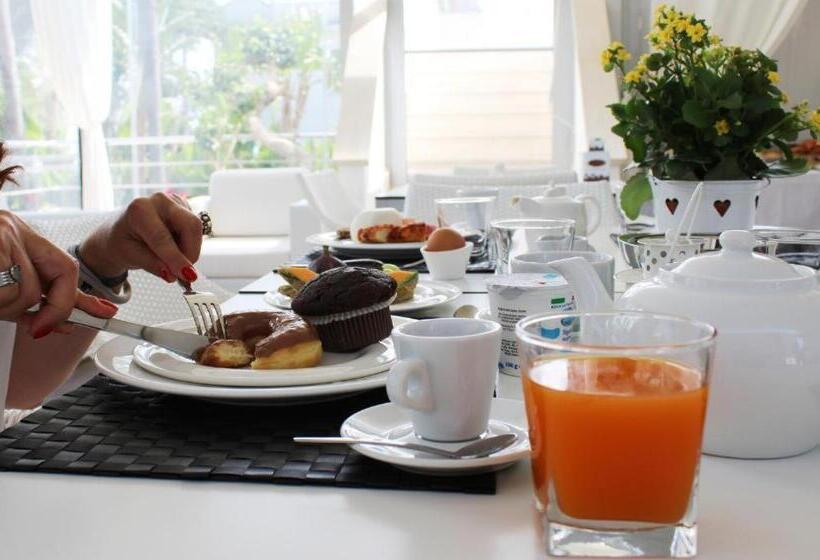 דירת נופש Colonna Rooms & Apartment