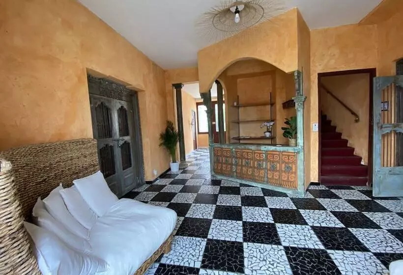 ベッドアンドブレックファースト Nuit Et Spa En Brenne