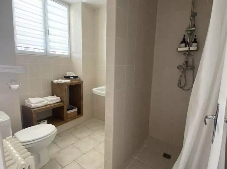 ベッドアンドブレックファースト Nuit Et Spa En Brenne