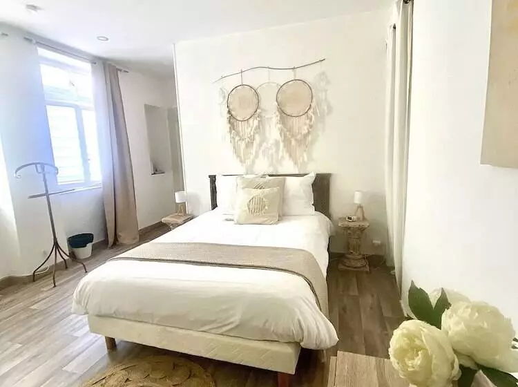 ベッドアンドブレックファースト Nuit Et Spa En Brenne