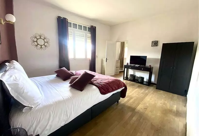 ベッドアンドブレックファースト Nuit Et Spa En Brenne