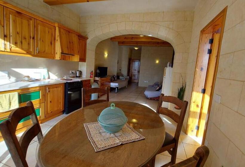 تختخواب و صبحانه Happy&healthy Gozo, Maltese House Of Character, Self Check In