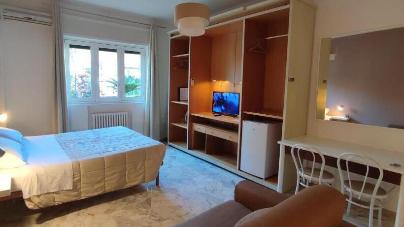 פנסיון Giambattista House Bari