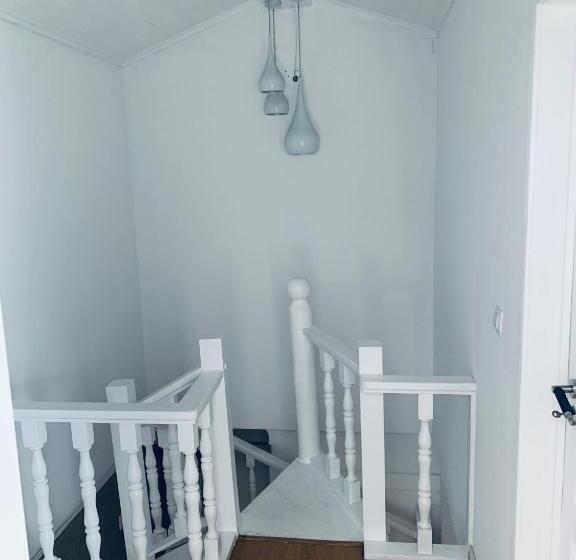 پانسیون Restelo House Shared Appartment