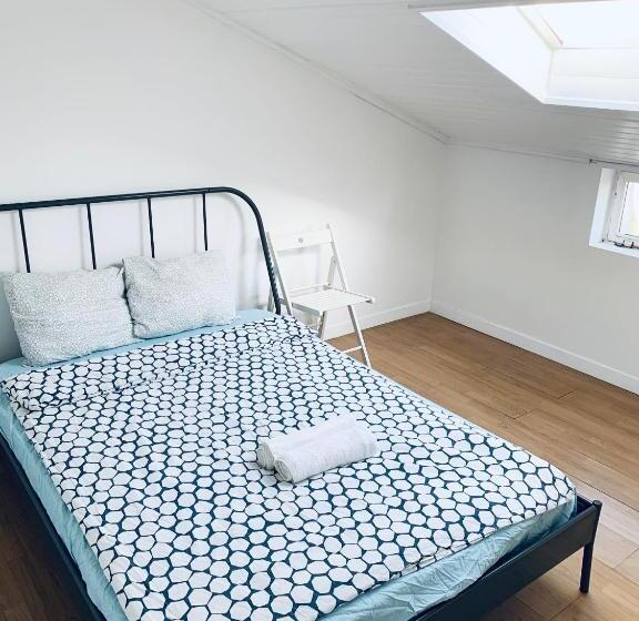 پانسیون Restelo House Shared Appartment