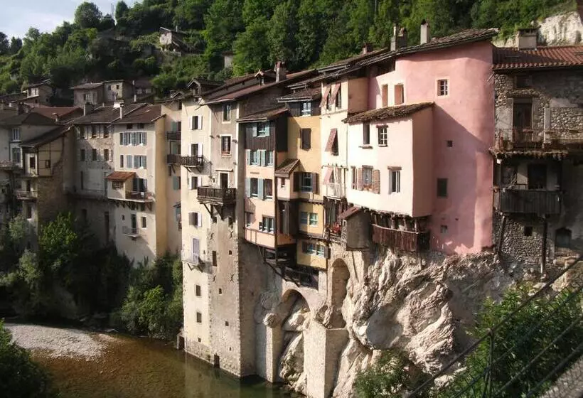 ベッドアンドブレックファースト Gîte Et Chambre D Hôte