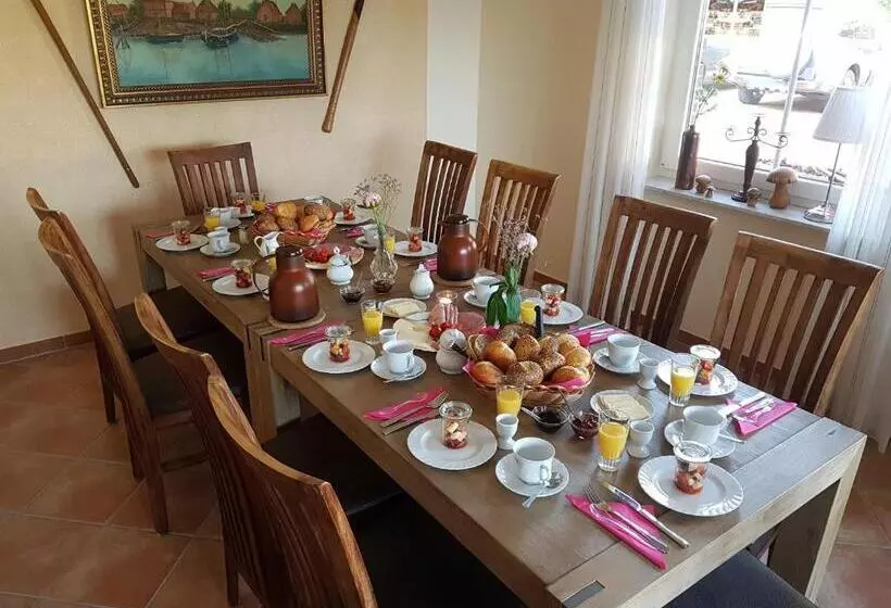 Aamiaismajoitus (B&B) Hausnordlicht Dachspitze