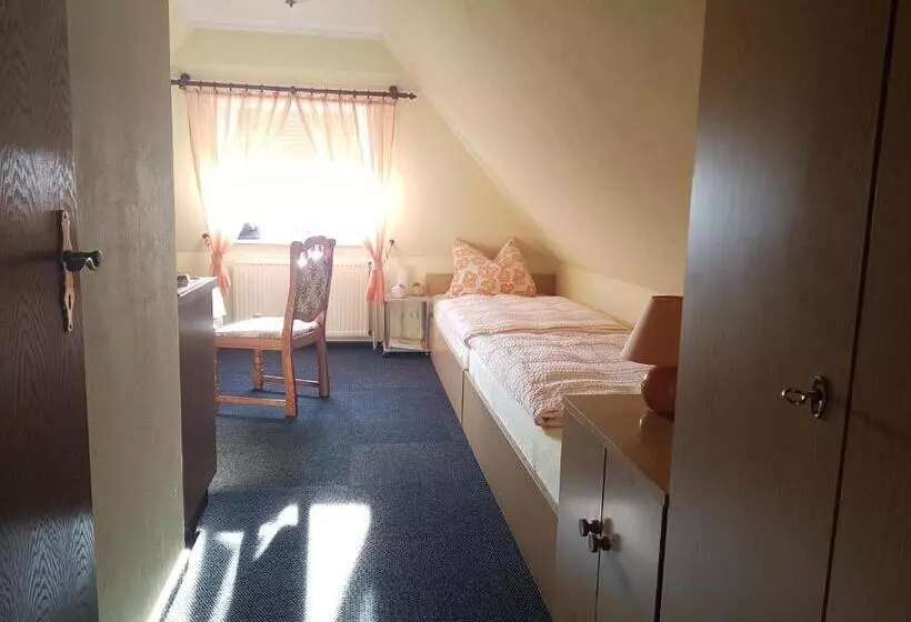 Aamiaismajoitus (B&B) Hausnordlicht Dachspitze