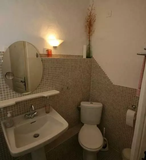 ベッドアンドブレックファースト Mas Des Tours Chambre D Hôtes