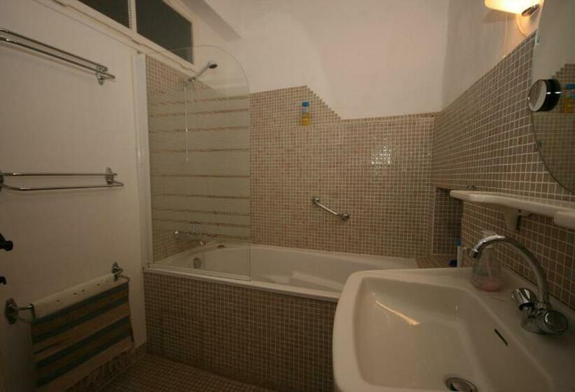 ベッドアンドブレックファースト Mas Des Tours Chambre D Hôtes