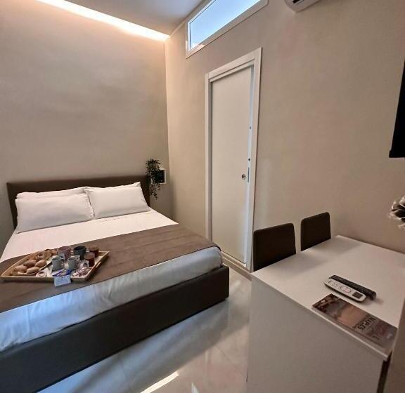 تختخواب و صبحانه Royal Flower